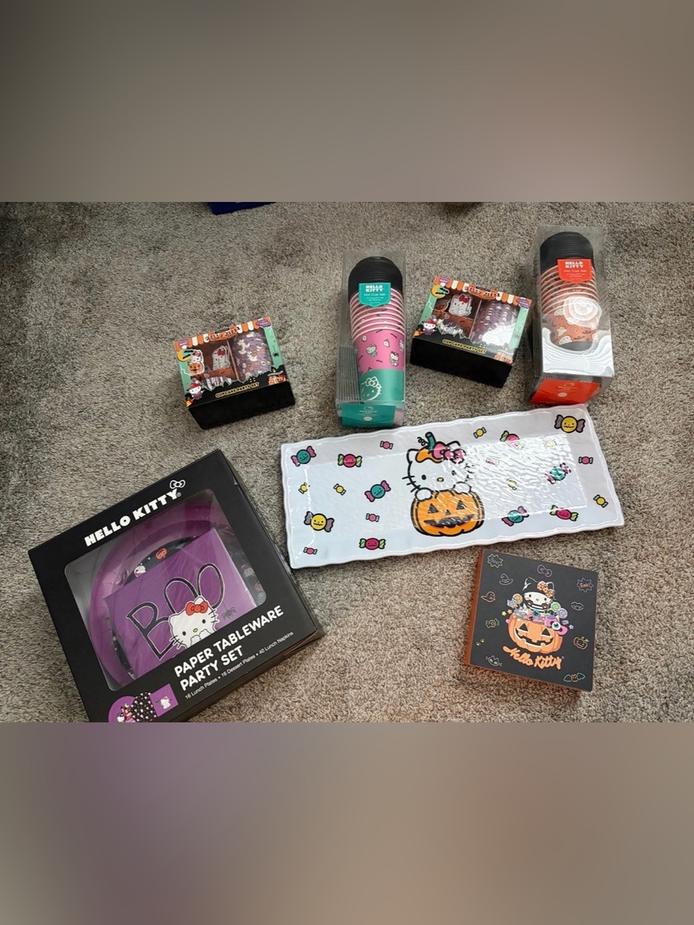 Hello Kitty Sanrio Halloween Party Table Set Bundle Cupcake Tray Sign NEW